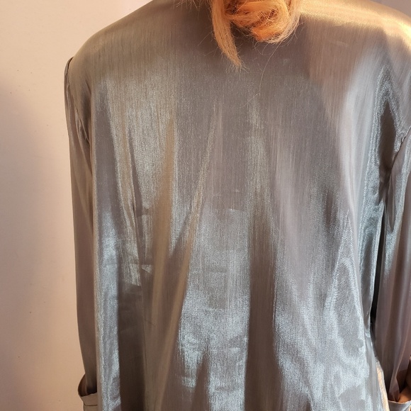 Sweaters - Picture 6 of 8